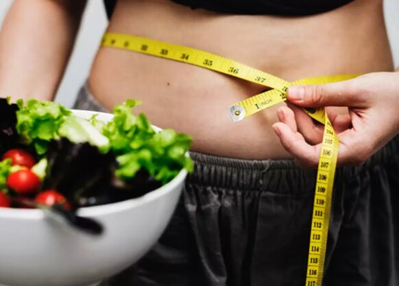 कम कार्ब आहार पर वजन कम करना